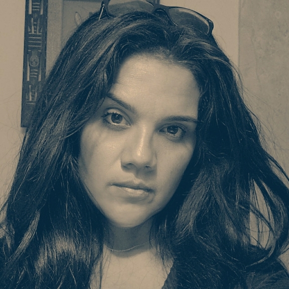 Hi, My name is Rosie and I love thrifting! - Picture 3 of 17